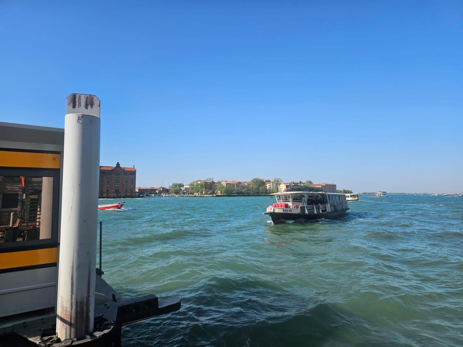 Lovely Apartment 207042-Loc-03236 Venecia Exterior foto